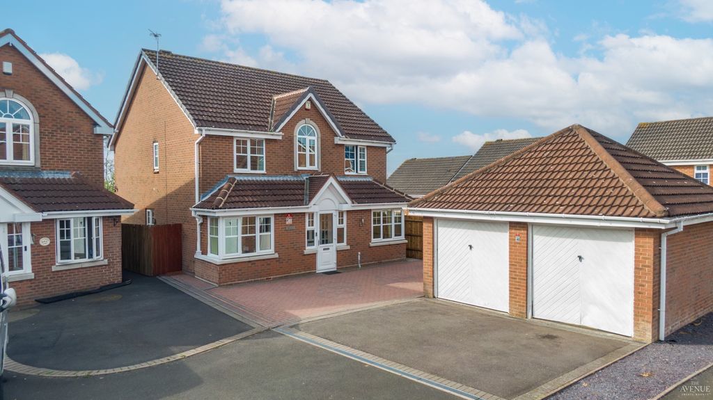 Property photo 1 of 36 4482382