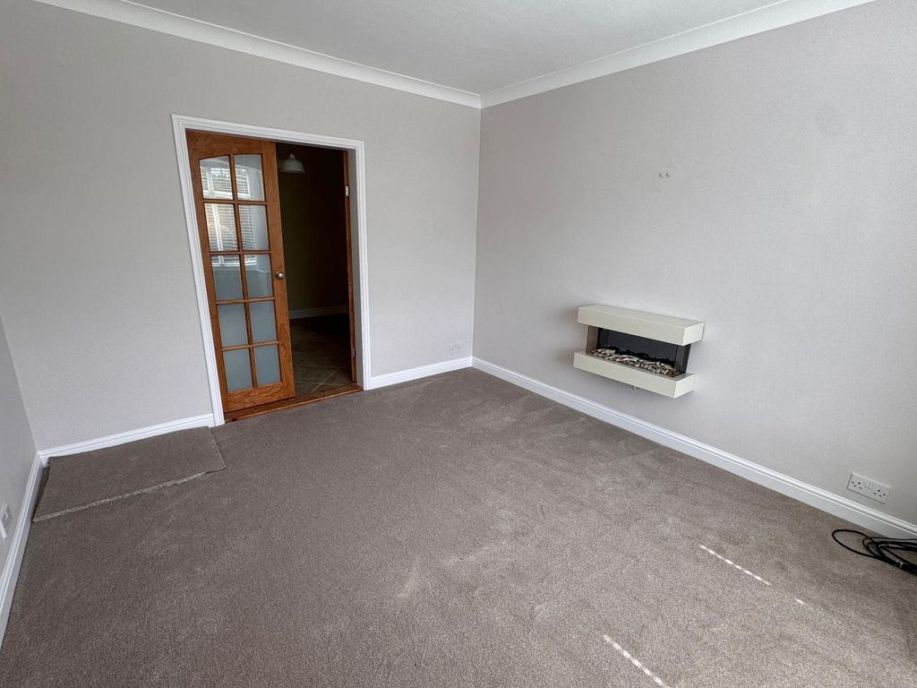 Property photo 3 of 20 Img_4072