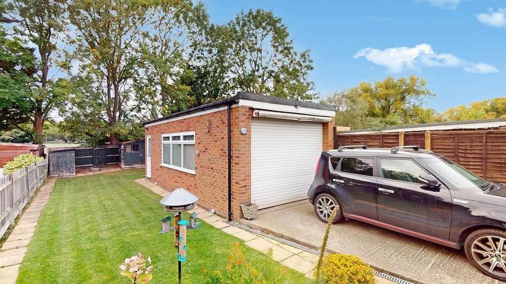 Property photo 3 of 14 4123192