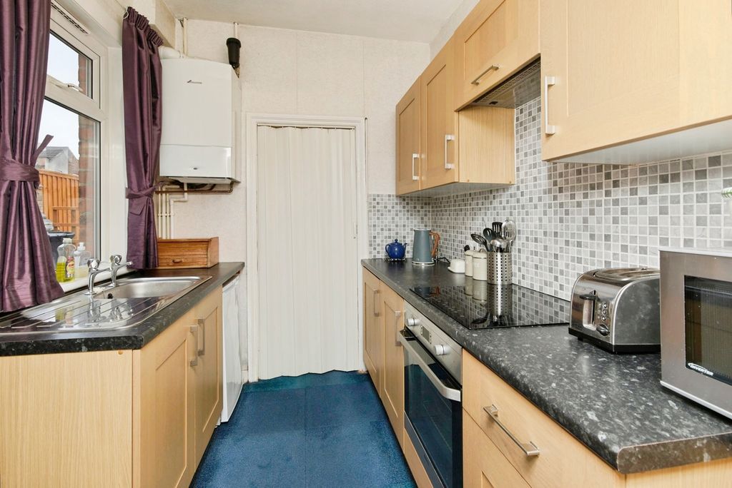 Property photo 3 of 14 Pbox-Img.Jpg