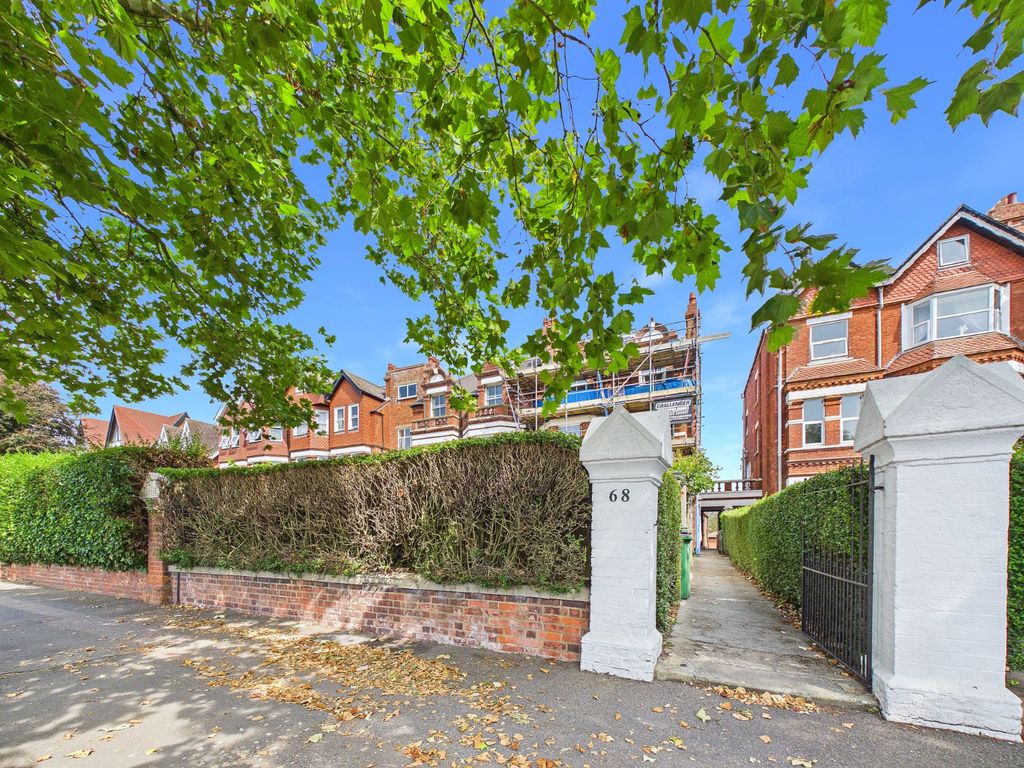 Property photo 1 of 17 Frontage