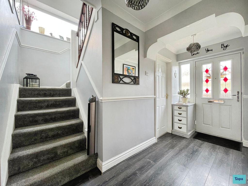 Property photo 2 of 33 11