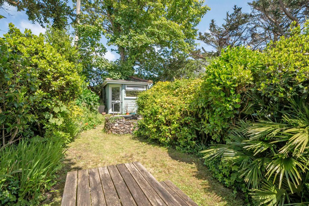 Property photo 3 of 14 Photo 3