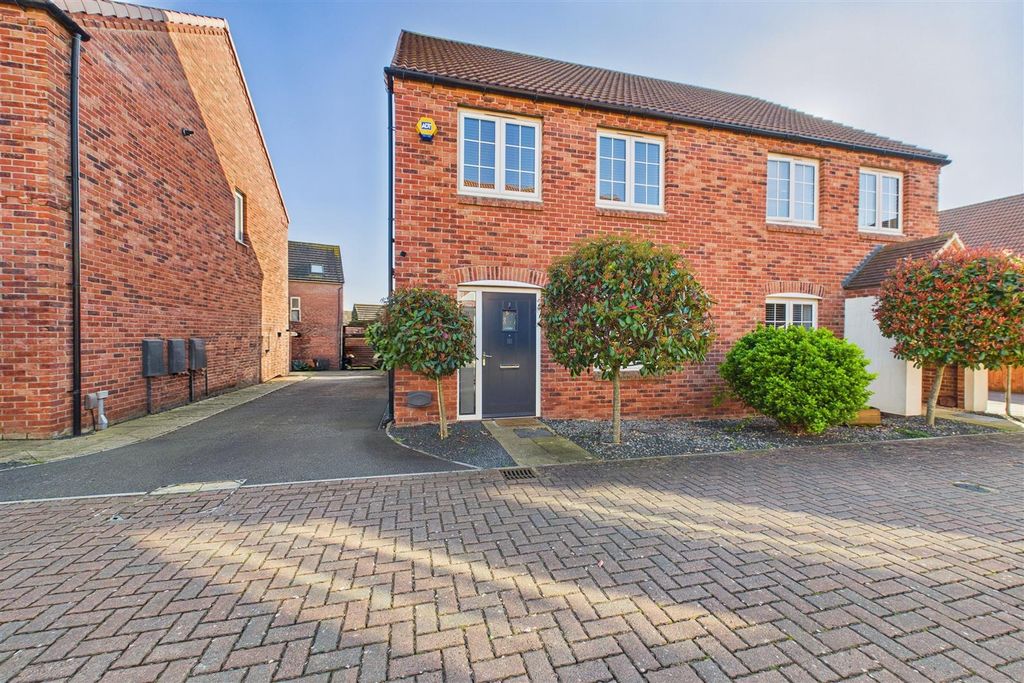 Property photo 1 of 17 Cam04235G0-Pr0152-Still001~2.Jpg