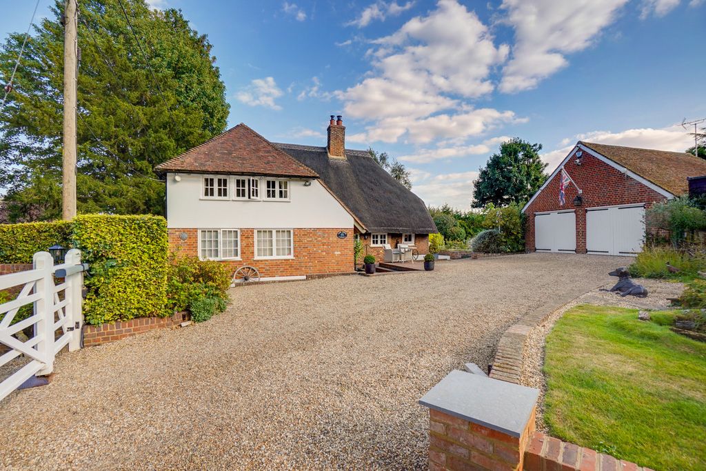 Property photo 2 of 34