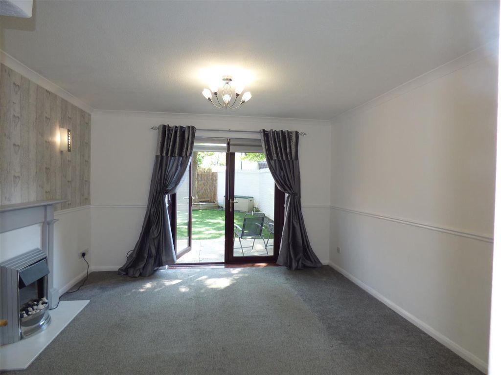 Property photo 3 of 10 51 Purdy Meadows Lounge.Jpg