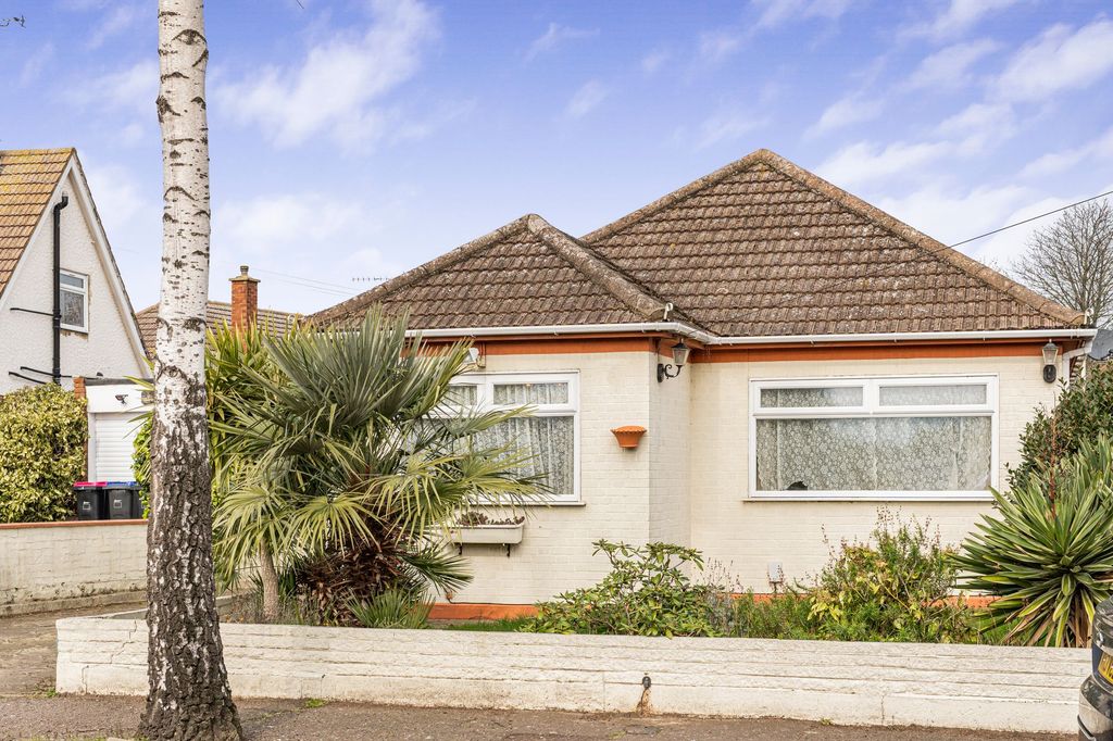 Property photo 2 of 20 Exterior