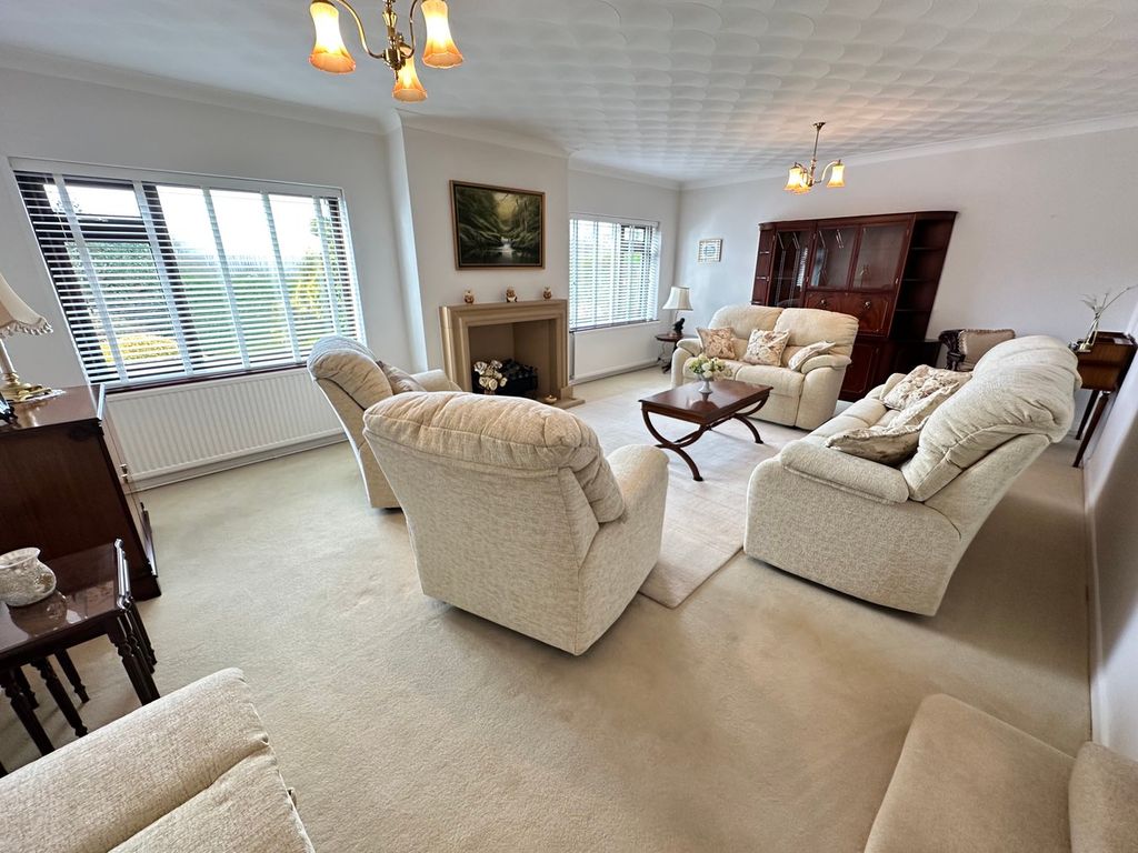 Property photo 2 of 24