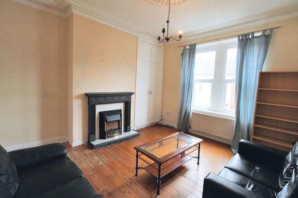Property photo 2 of 6