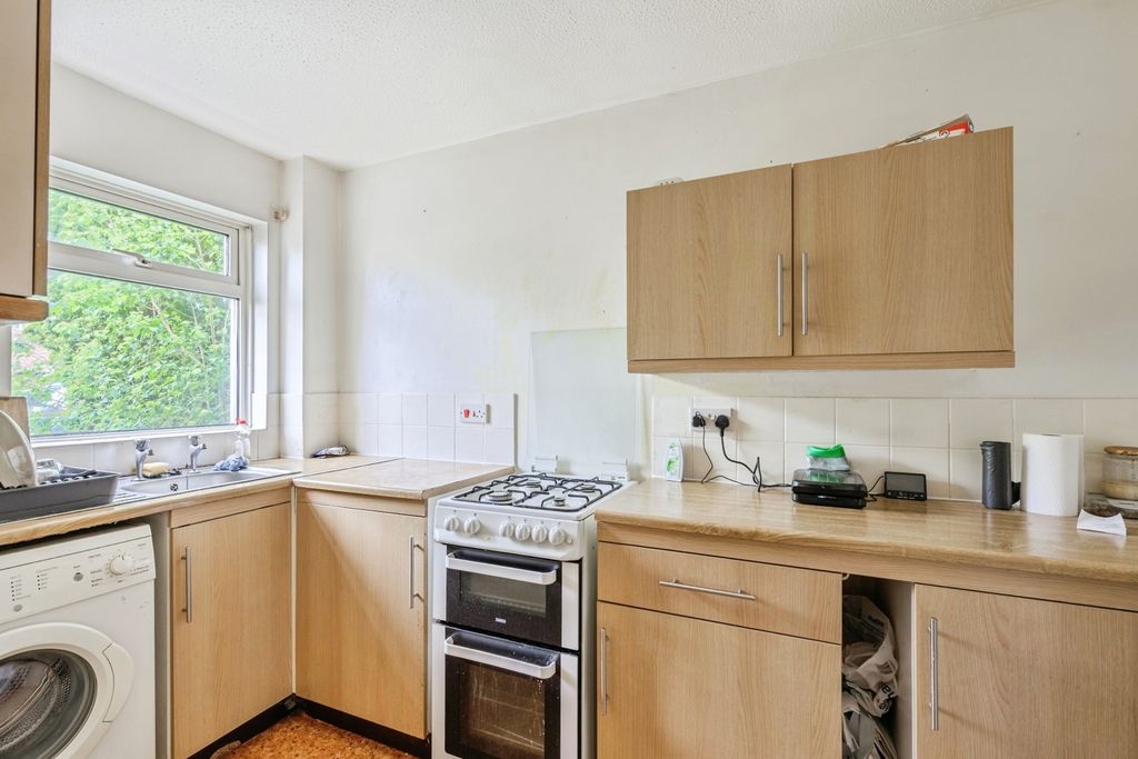 Property photo 3 of 10 Pbox-Img.Jpg