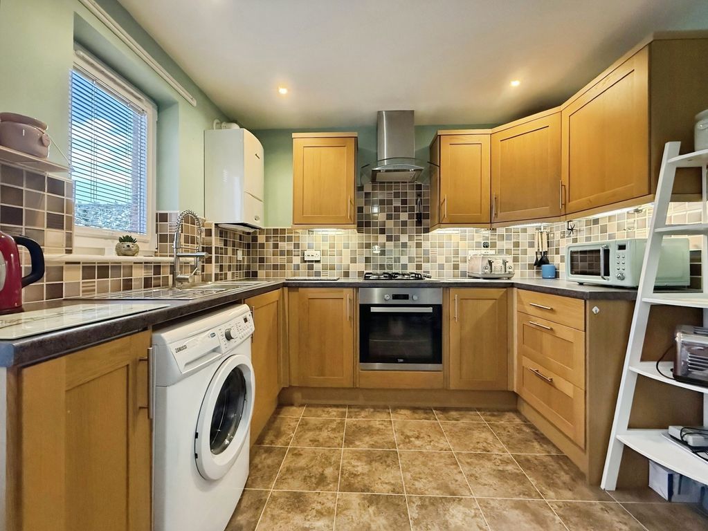 Property photo 2 of 9 Kitchen Dining Room