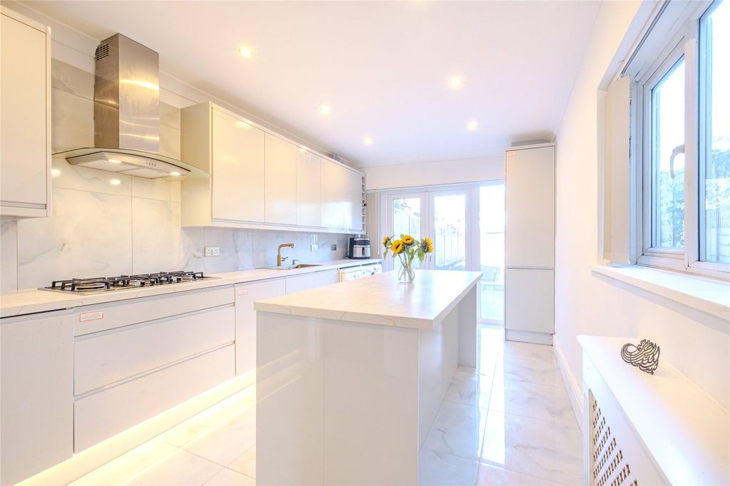 Property photo 1 of 14 Picture No. 64