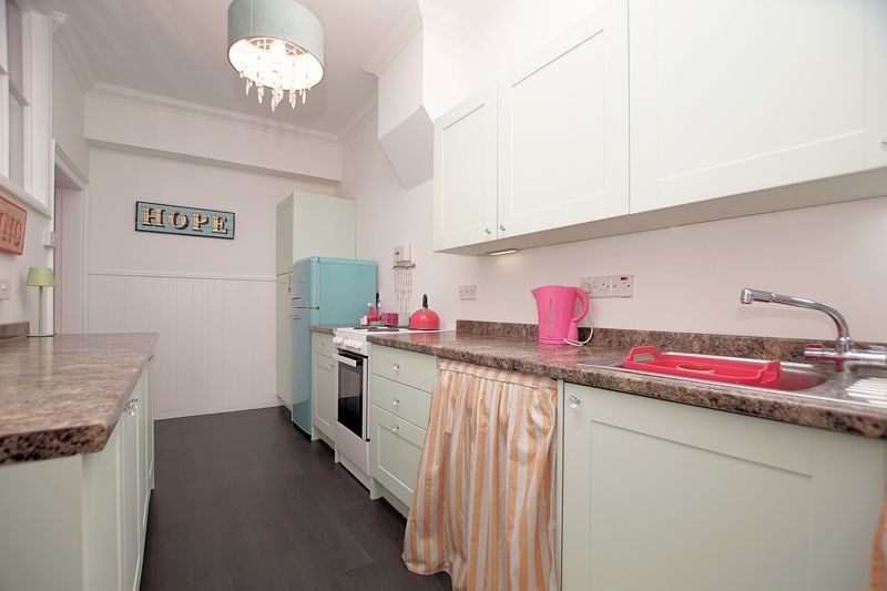 Property photo 2 of 17 Kitchen