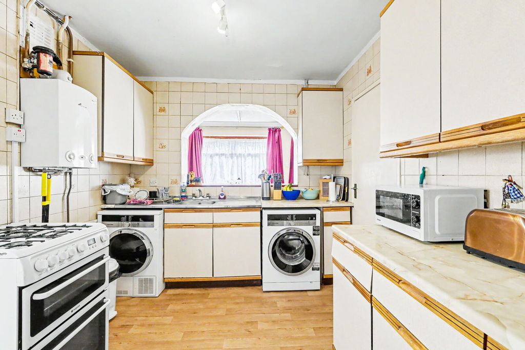 Property photo 2 of 26 Kitchen