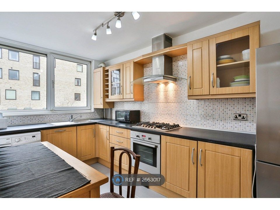 Property photo 3 of 13 Eat In Kitchen