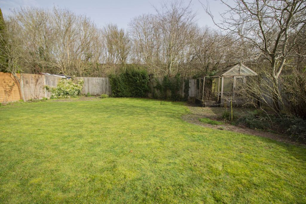 Property photo 3 of 23