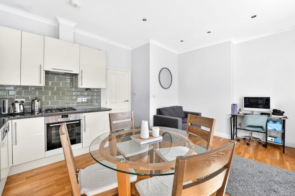Property photo 2 of 9 2