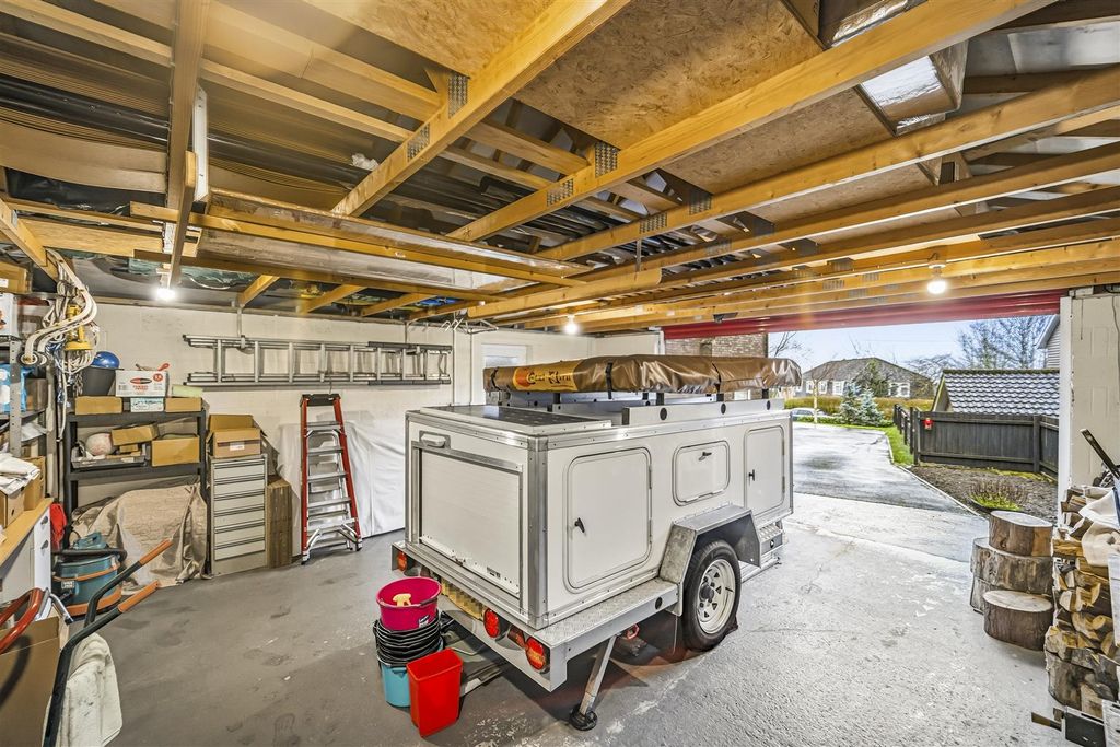 Additional image 4 of 3 bed detached house for saleBryn Goleu, Bedwas, Caerphilly CF83