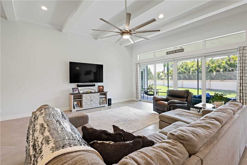 Property photo 3 of 31 <Alttext/>