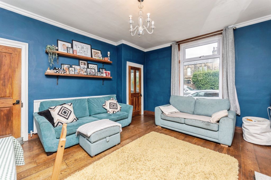 Property photo 3 of 17