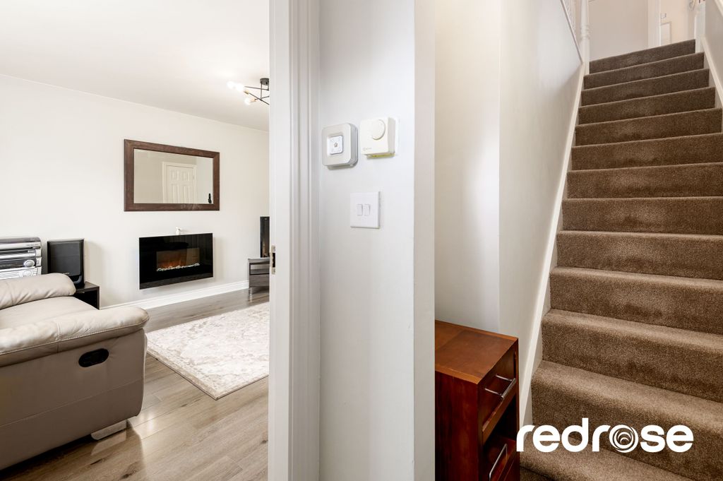 Property photo 2 of 24 Web_29 Spennymoor Cl-07 (1)