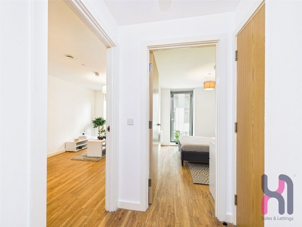 Property photo 2 of 12