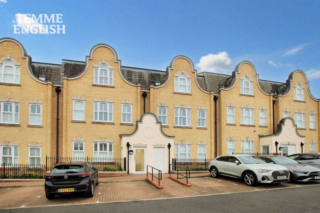 Property photo 1 of 21