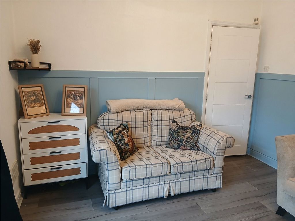 Property photo 2 of 6 Picture No. 05