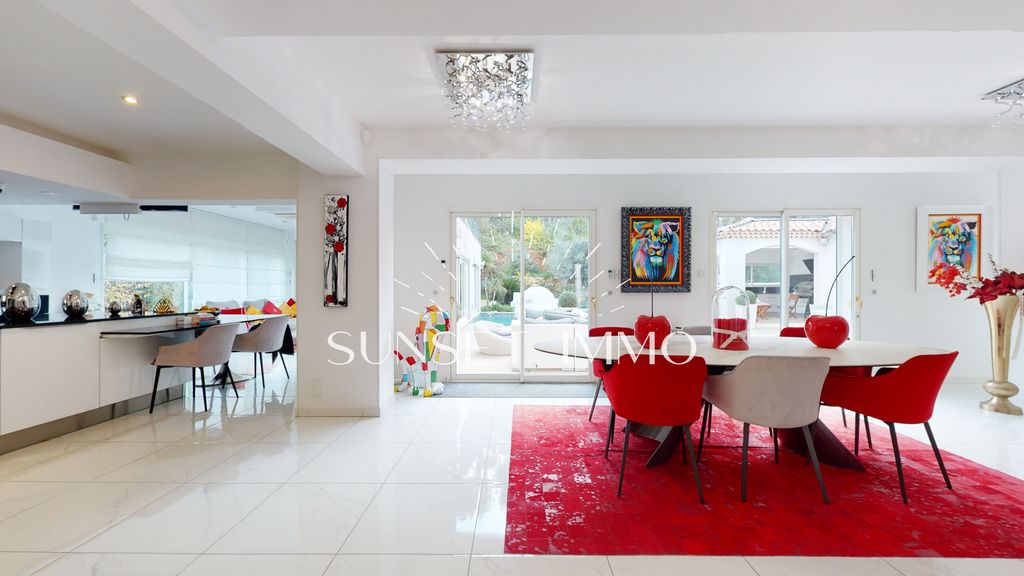 Property photo 1 of 29