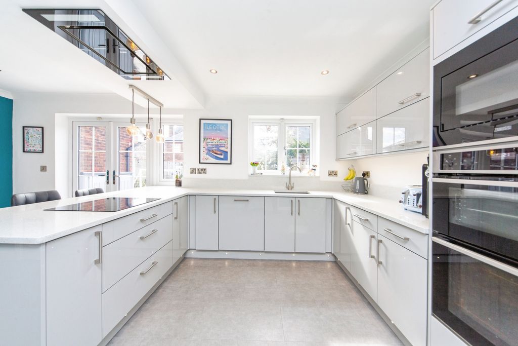 Additional image 8 of 3 bed semi-detached house for saleAusten Drive, Winwick, Warrington WA2