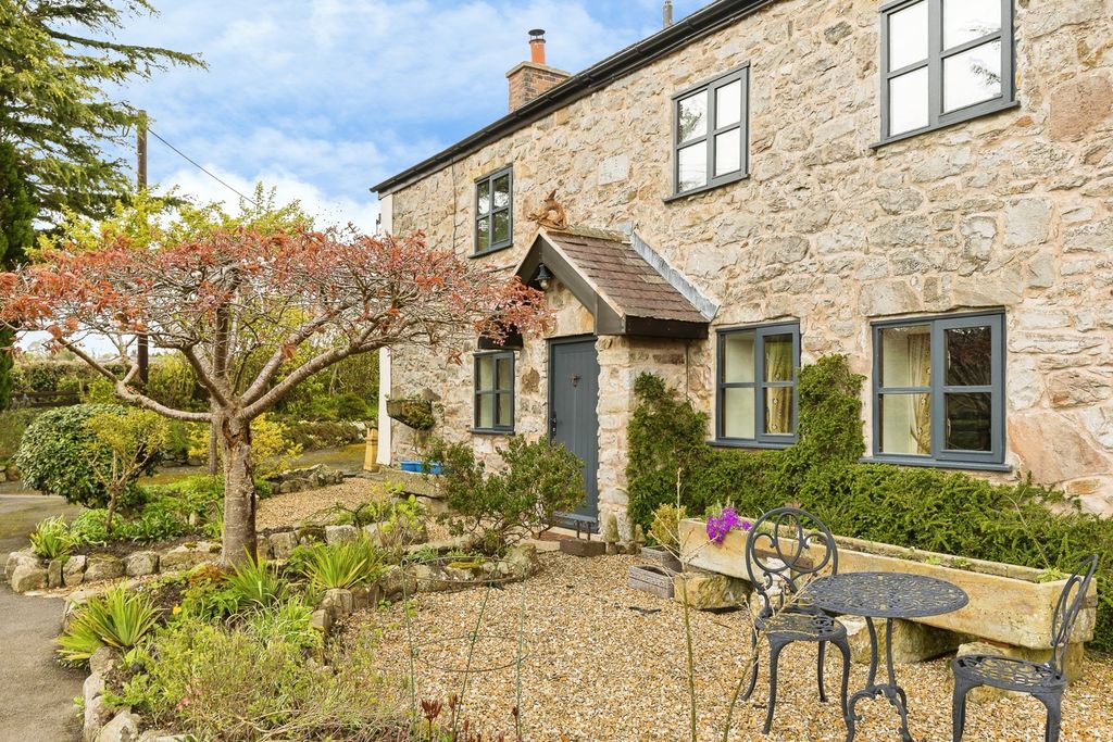 Property photo 3 of 43 Front