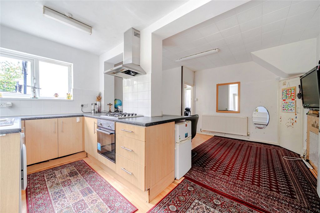 Property photo 3 of 15 Picture No. 05