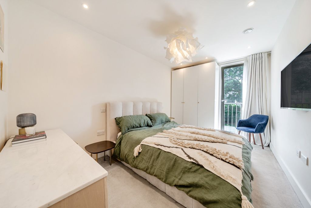 Property photo 3 of 22 1477948-14-6A3144...