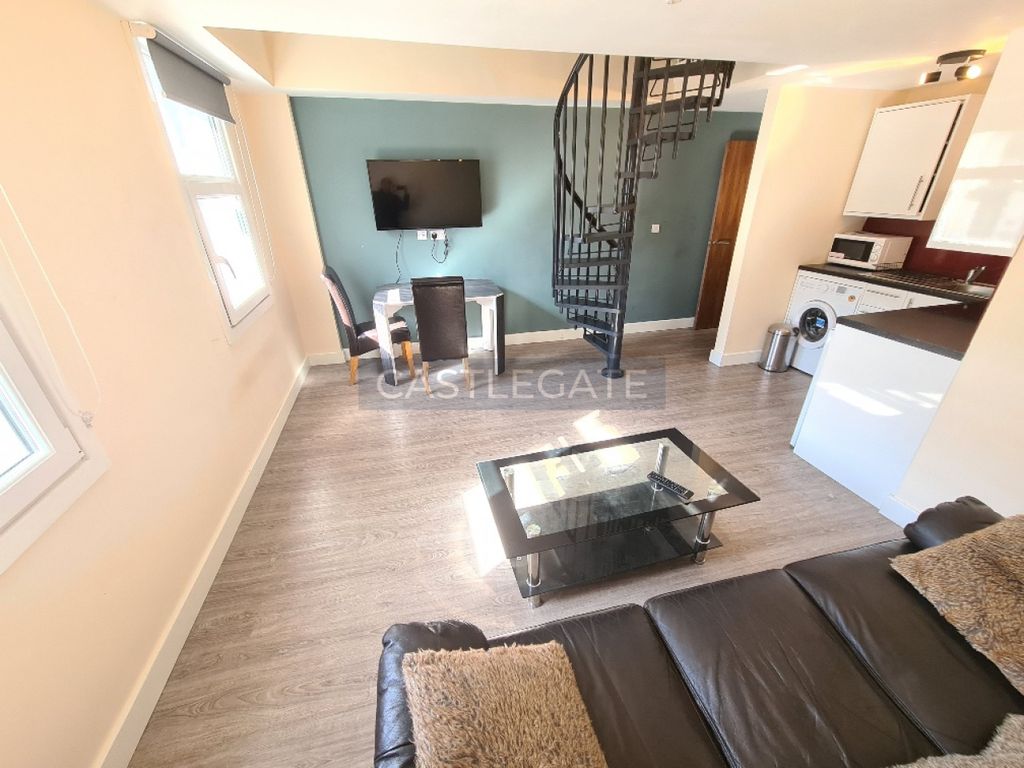 Property photo 1 of 14 Apartment 9, 3A New Street, Huddersfield, West Yorkshire, HD1 2Af