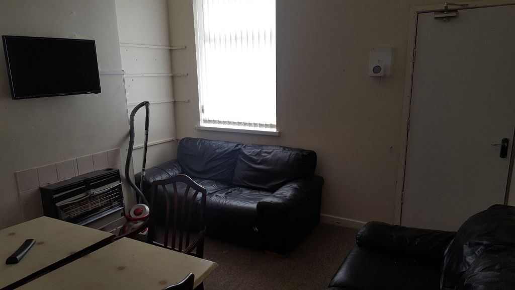 Property photo 2 of 4