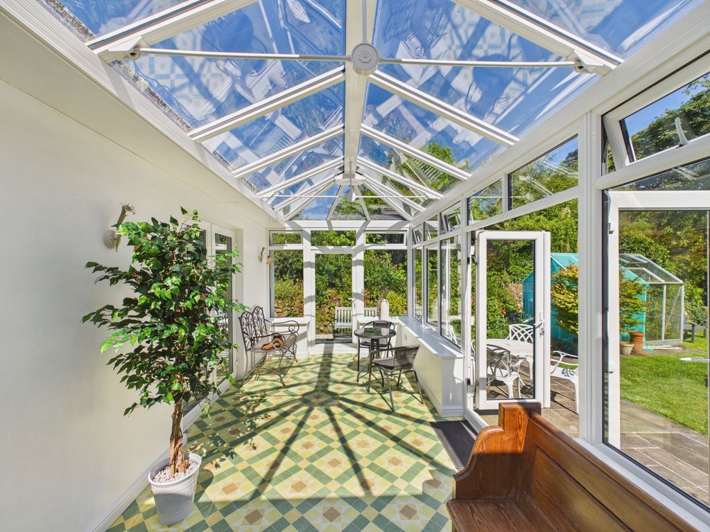 Property photo 2 of 27 Conservatory