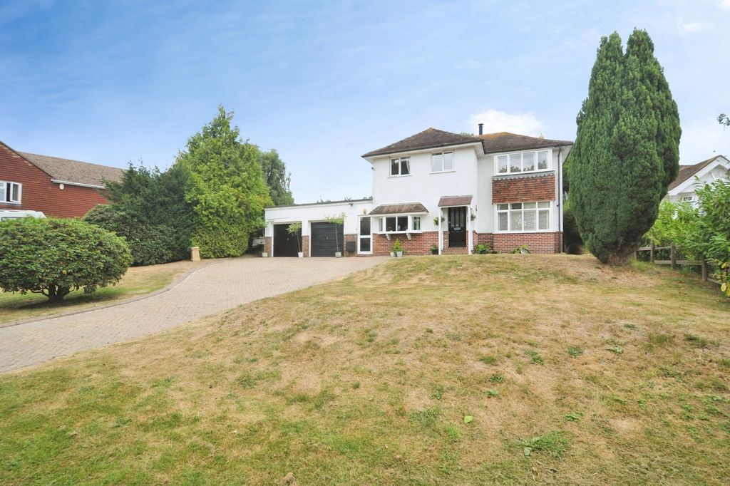 Property photo 1 of 19 Front