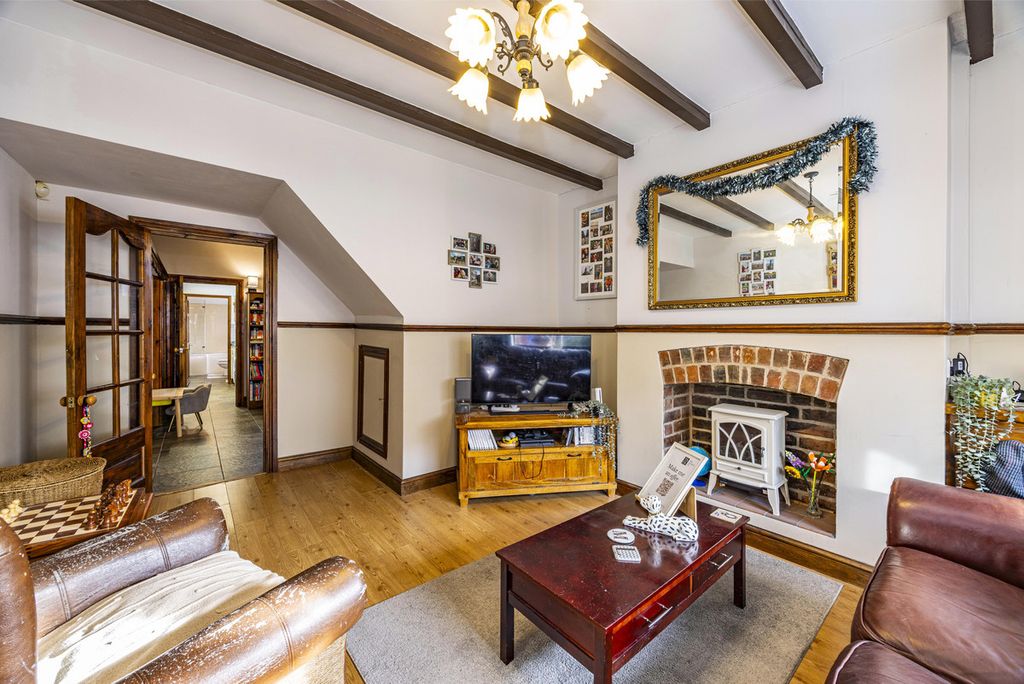 Property photo 2 of 13