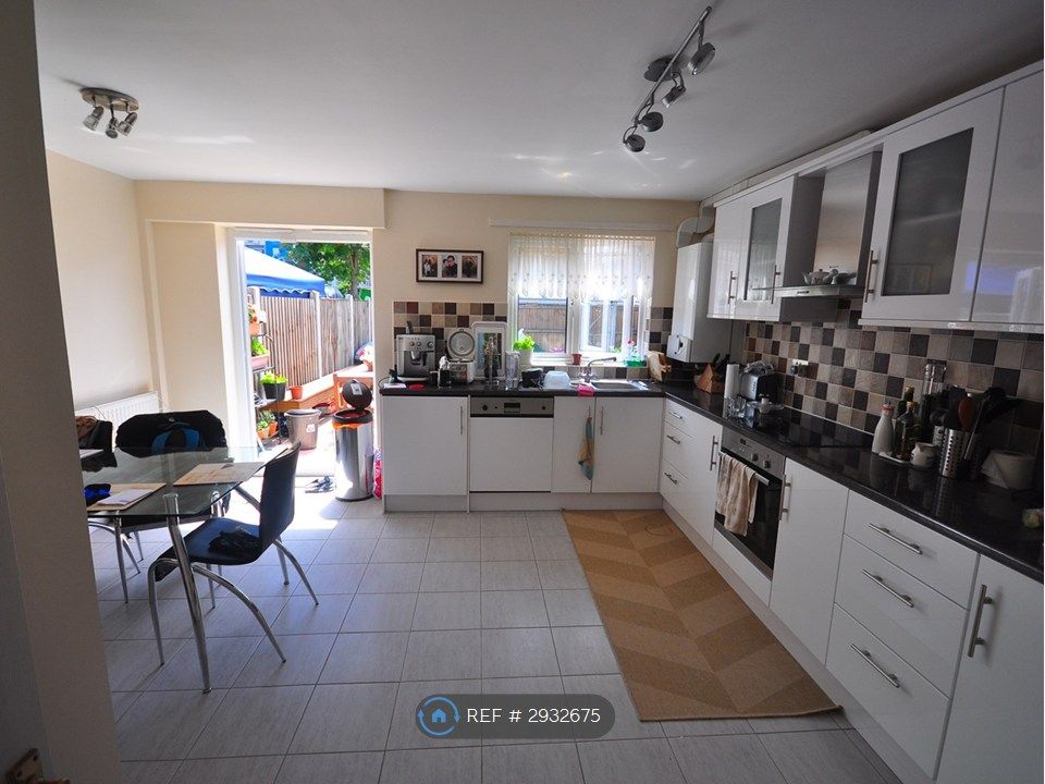 Property photo 1 of 16 Kitchen Dining