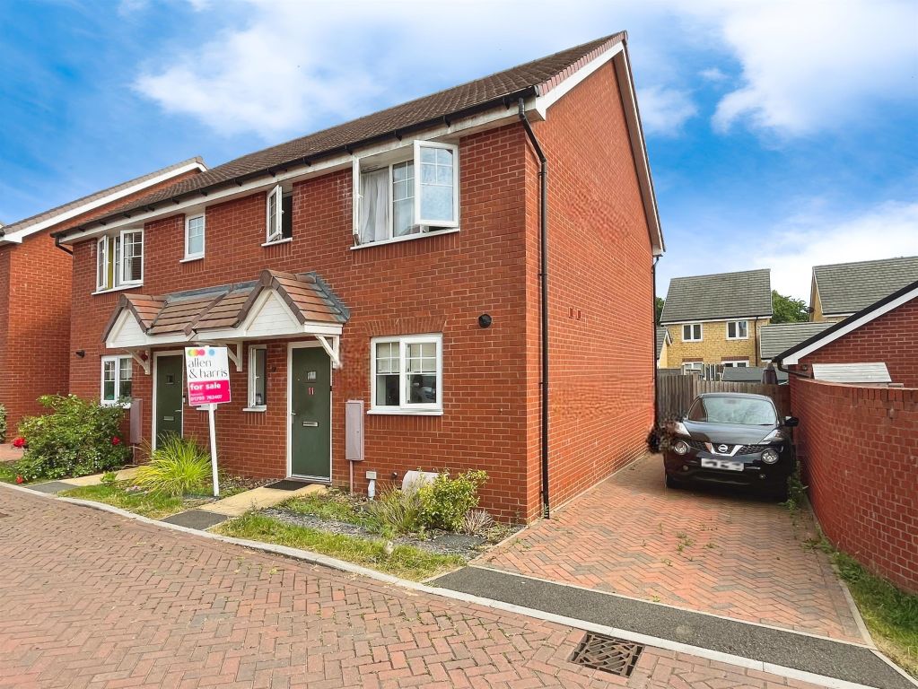 Property photo 1 of 12