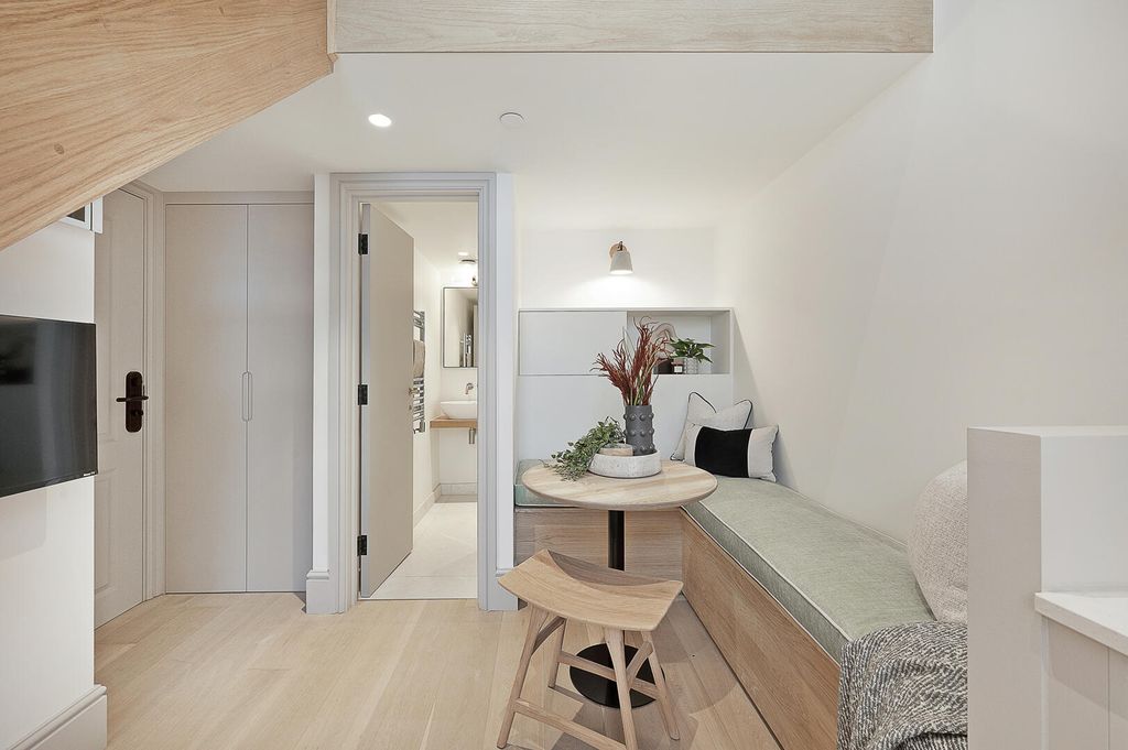 Property photo 1 of 10 Flat 11 (2).Jpg