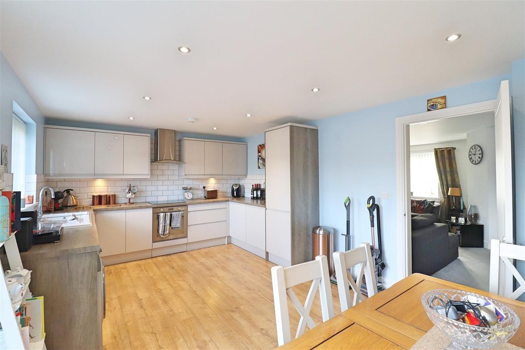 Property photo 3 of 18 Img_2602.Jpg