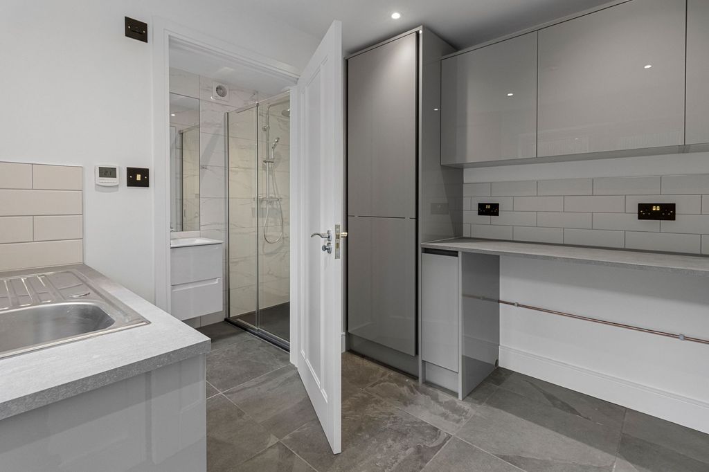 Additional image 12 of 4 bed property for saleMarine Parade, Paignton TQ3