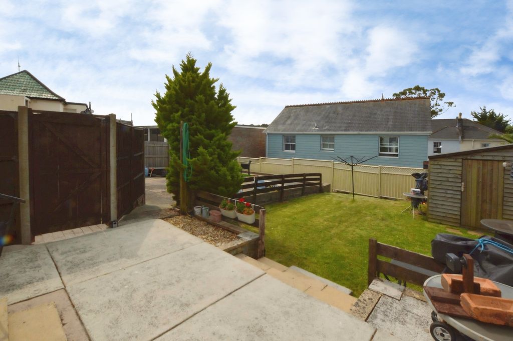 Property photo 3 of 13 Pbox-Img.Jpg