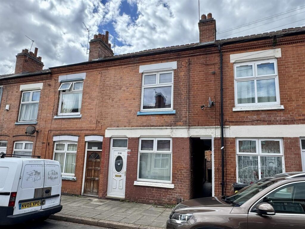 Property photo 1 of 12