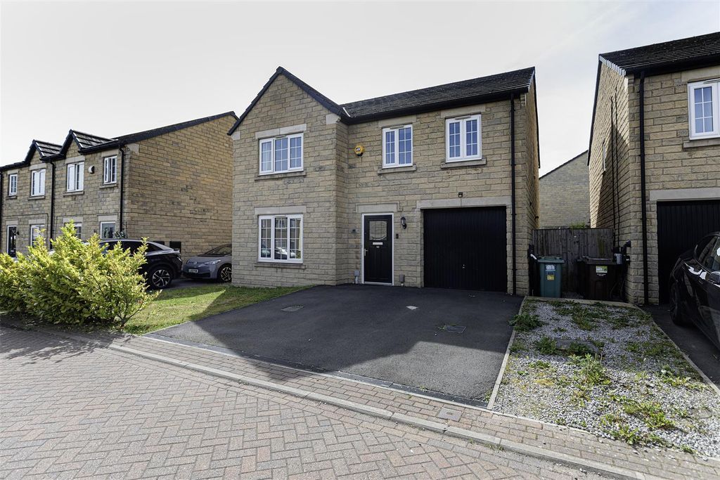 Property photo 1 of 37