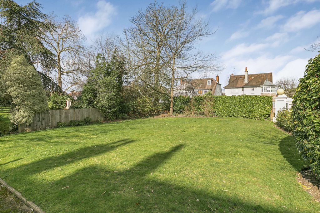 Property photo 3 of 15