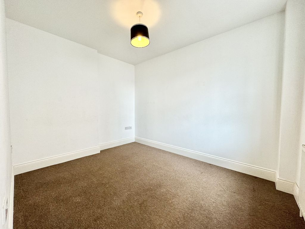 Property photo 3 of 5 Picture 3