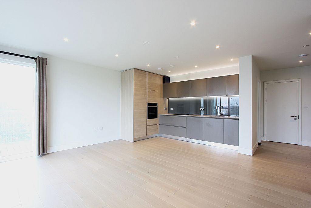 Property photo 1 of 30