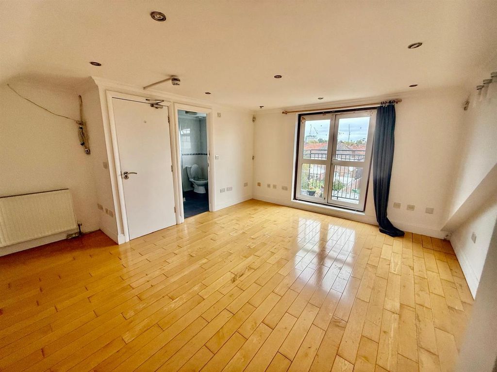 Property photo 2 of 22 Img-20251015-Wa0044.Jpg